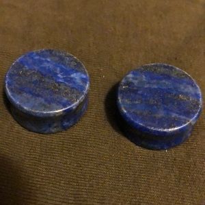 Lapis lazuli plugs